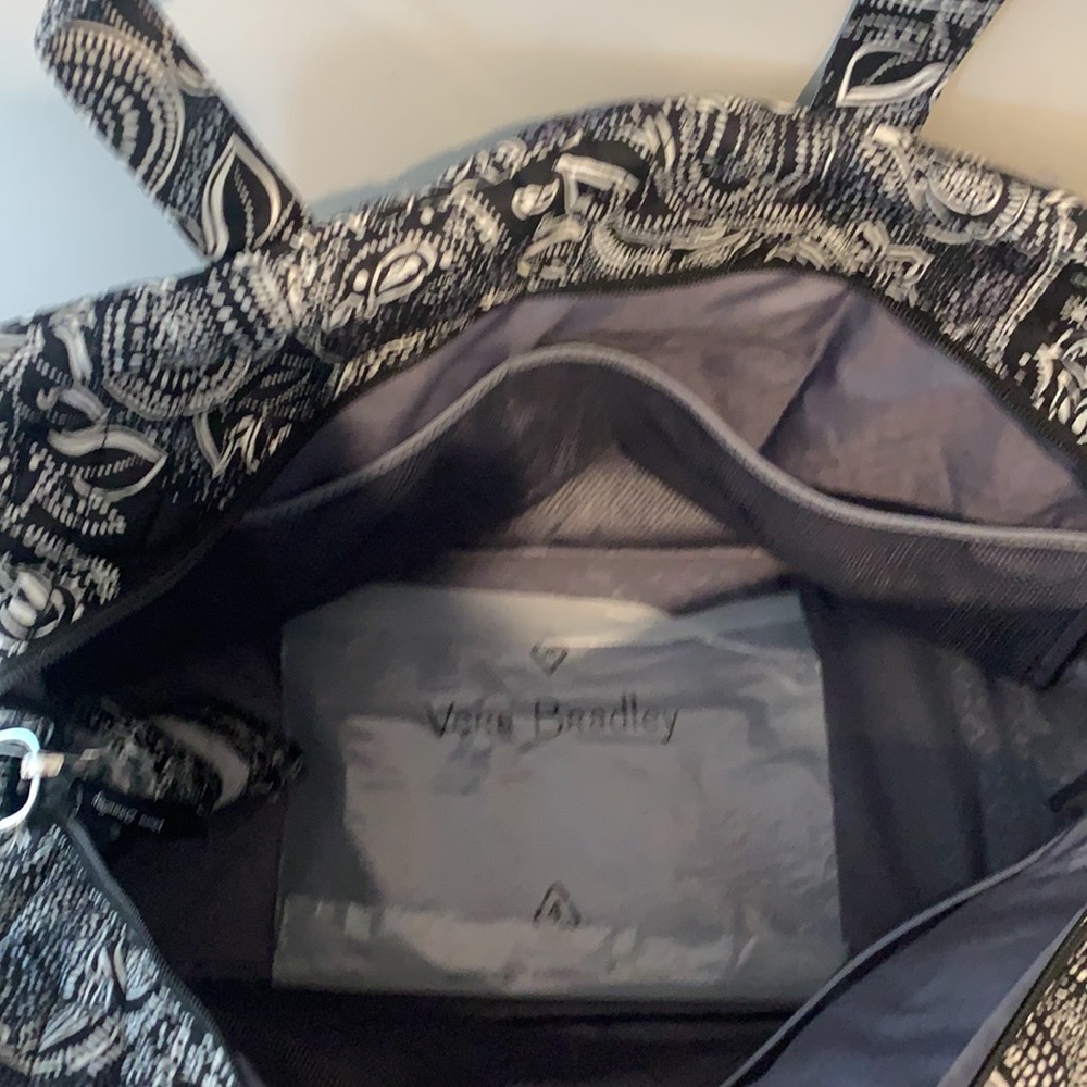 NWT Vera Bradley grand traveler duffel stellar paisley - Picture 6 of 10